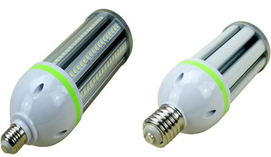 China microplaqueta leitosa clara baixa de Epistar do watt 2835 da tampa 140lm/da lâmpada E40 E39 do milho do diodo emissor de luz 54W fornecedor